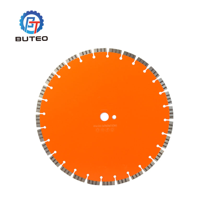 Turbo shape segments blade